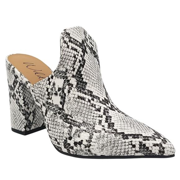 Wild Pair Women Carlita Slip On Mule Heels Size US 6M Black White Snake Print - Picture 1 of 6